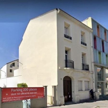 Studio A 800M De La Cathedrale Reims Exterior photo